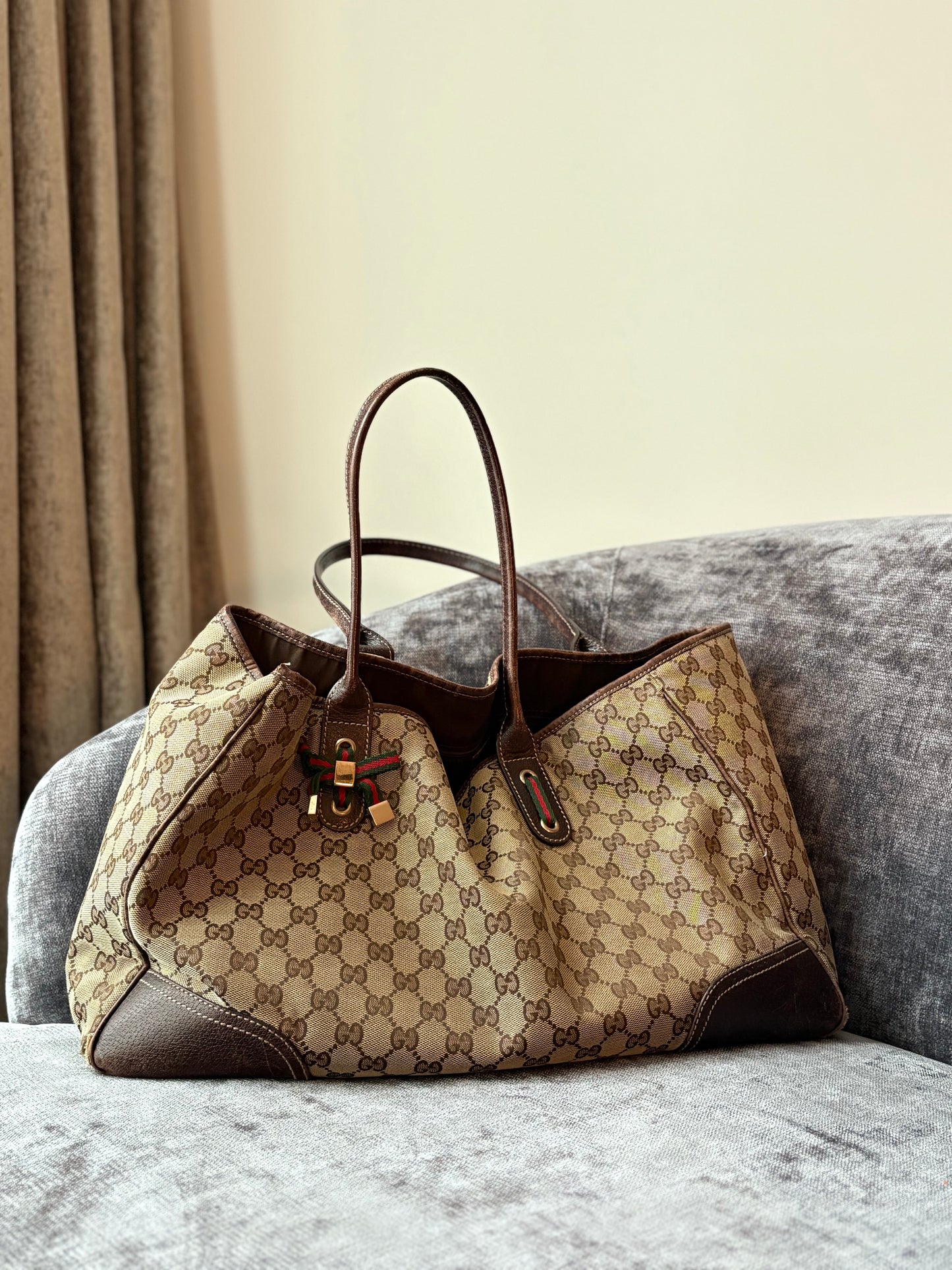 Vintage canvas Gucci GG tote bag