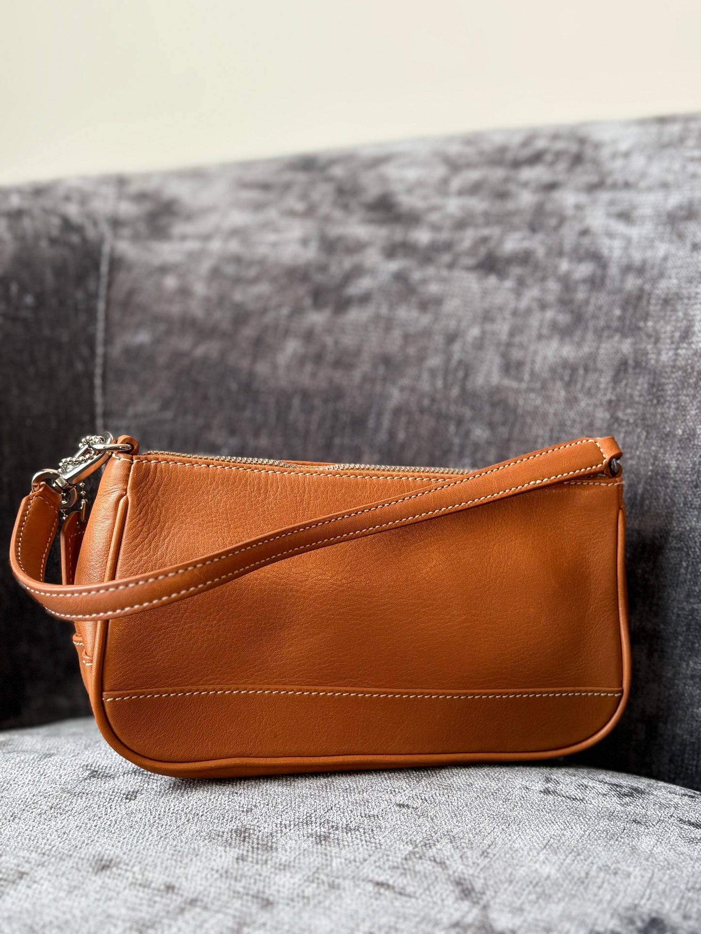 Vintage Coach Demi baguette