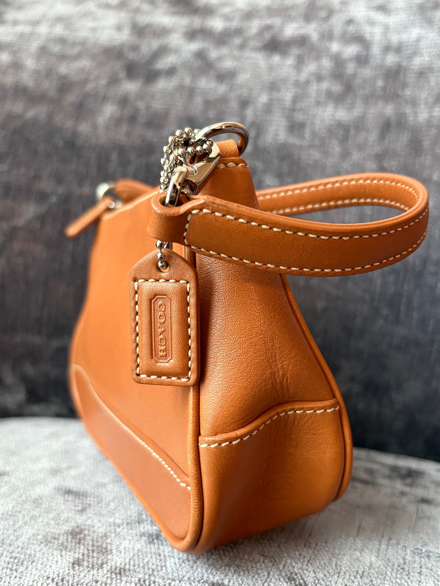 Vintage Coach Demi baguette